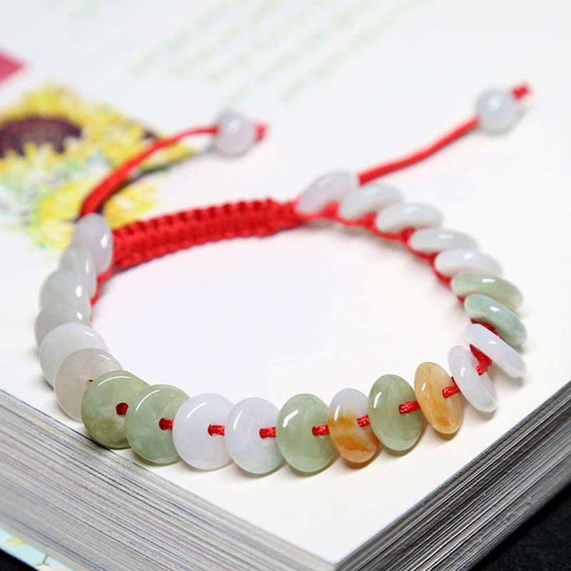 Jade Armband mit weißen und grünen Steinen rotes Textilband