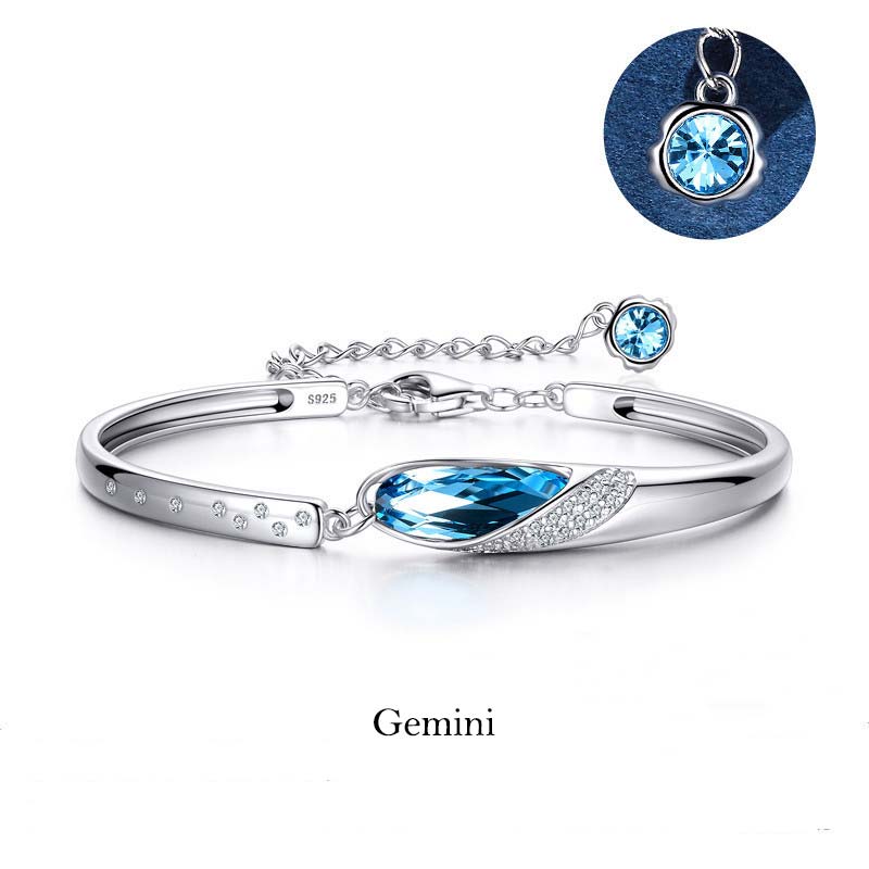 Blauem Kristall Armband 925 Silber Tierkreiszeichen – Schutz elegantly displayed
