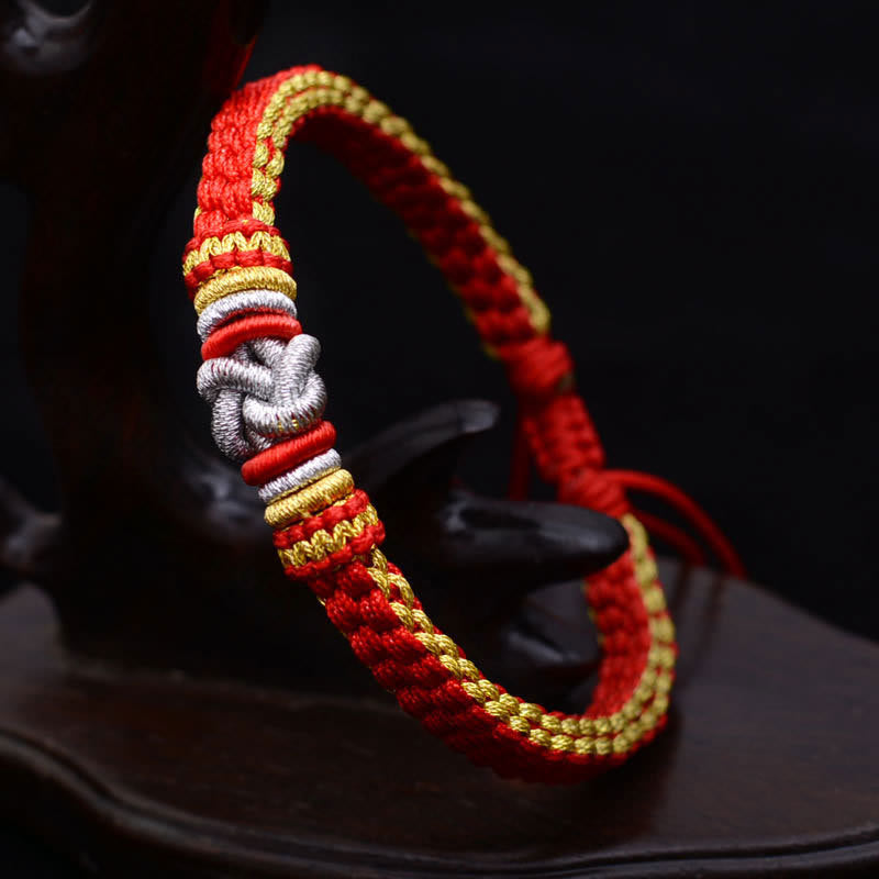 Rotes Armband – Glück & Liebe mit goldenen und silbernen Verzierungen