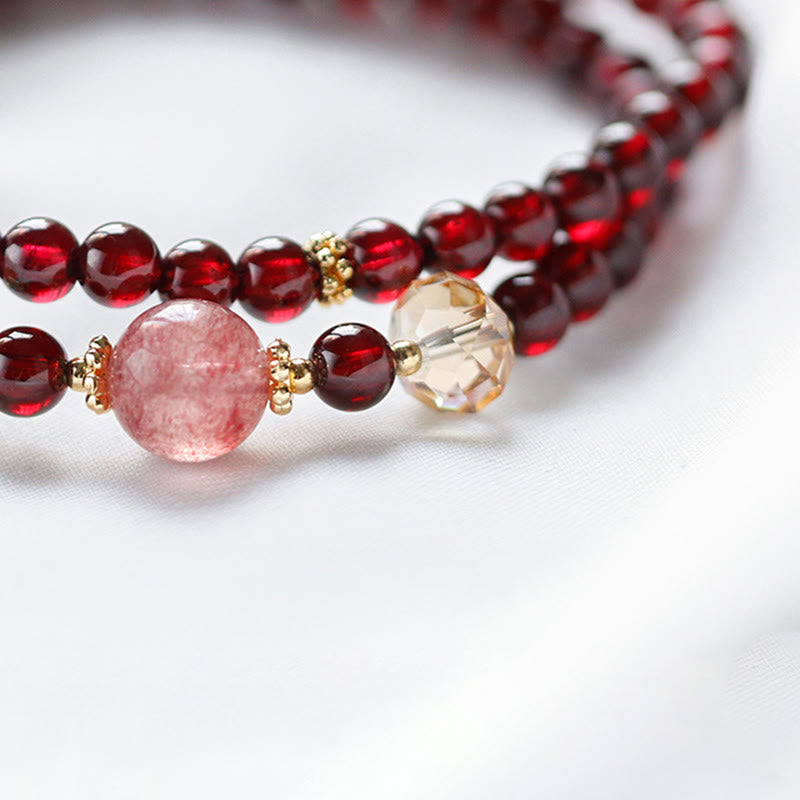 Armband Erdbeerquarz Granat rote Perlen eleganter Schmuck Handgelenk