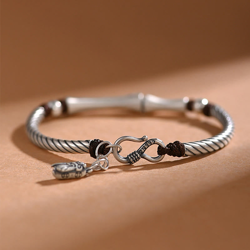 Silbernes Bambus-Armband 925er Silber mit Verschluss elegantes Design getragen