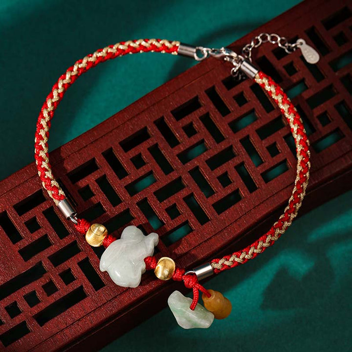 Rotes Armband Jade Chinesisches Tierkreis – Wohlstand Energie, Handgelenk getragen