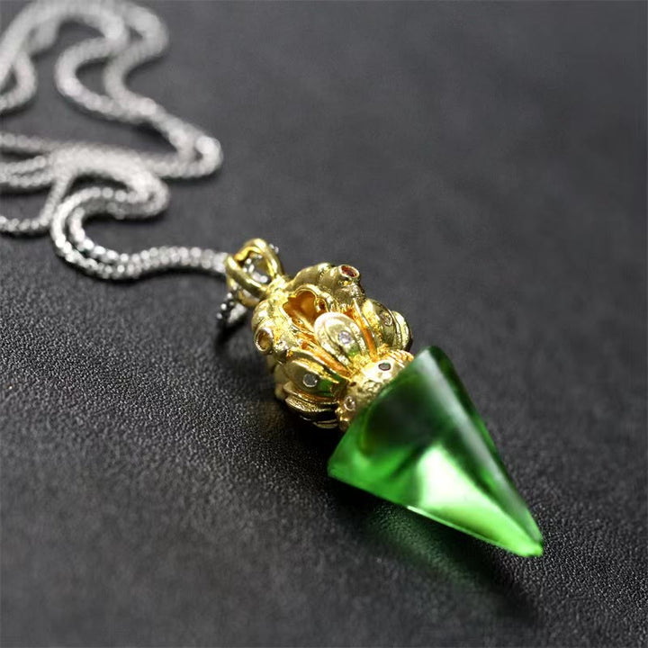 Kette Liuli-Kristall Vajra Lotus Tibet Stärke grün gold Anhänger