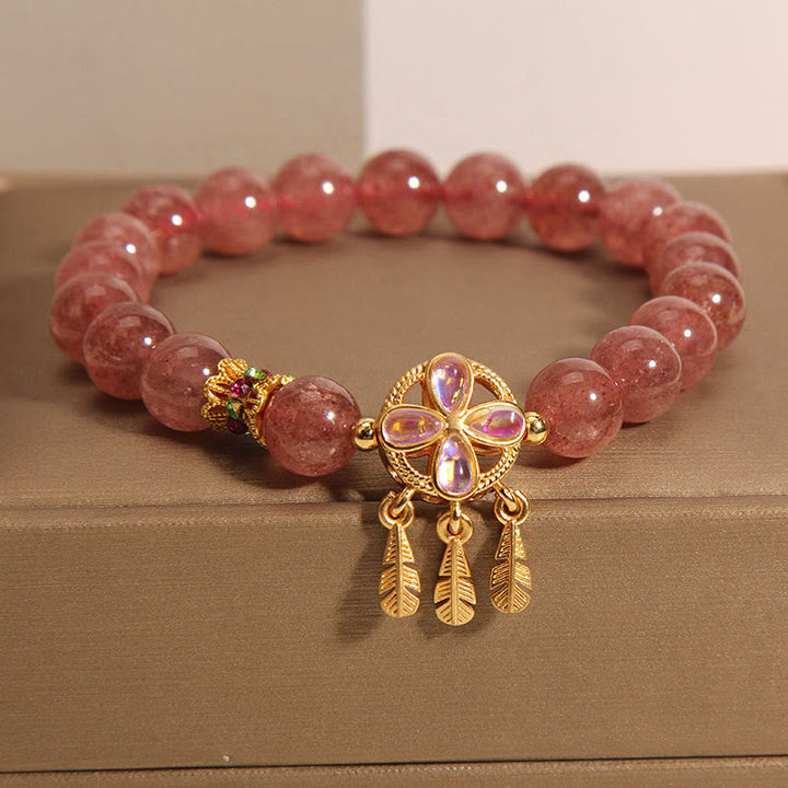 Armband Erdbeerquarz Kleeblatt Liebe goldene Perlen rosa Steine