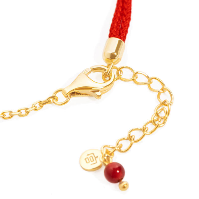 Rotes Armband – Glück & Stärke & Energie mit goldenem Verschluss Charm
