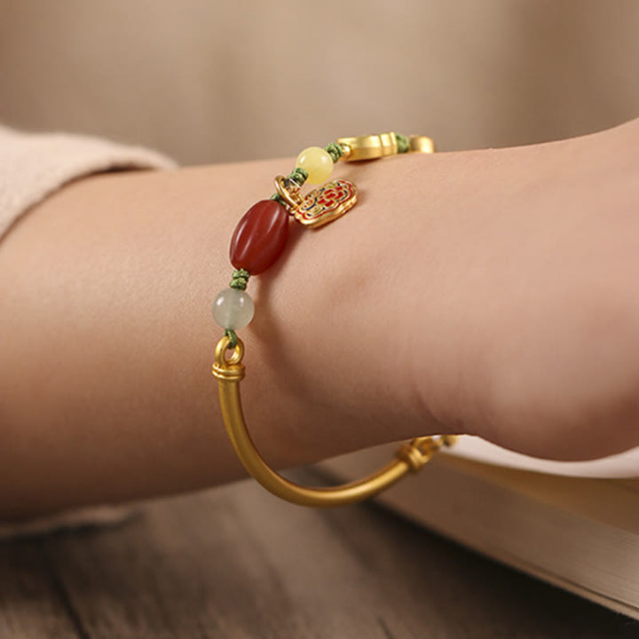 Armband Auspicious mit rotem Achat und Jade Natursteinen eleganz.