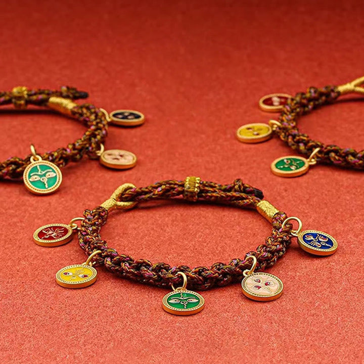 Armband Five – Glück & Wohlstand mit bunten Glücksmünzen Anhängern.