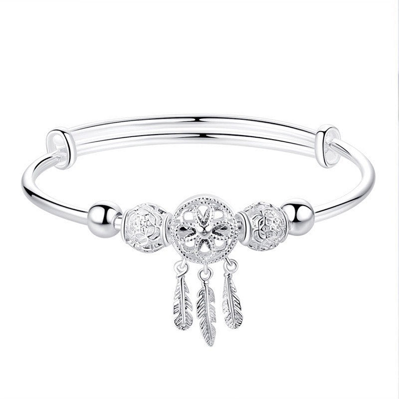 Silbernes Armband mit Traumfänger und Perlen Anhänger elegant