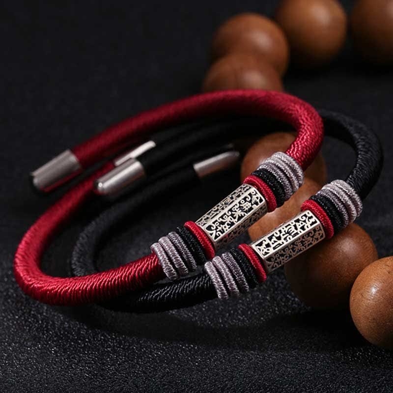 Rotes und schwarzes Armband 925 Silber Om Mani Padme Hum Frieden Flachaufnahme