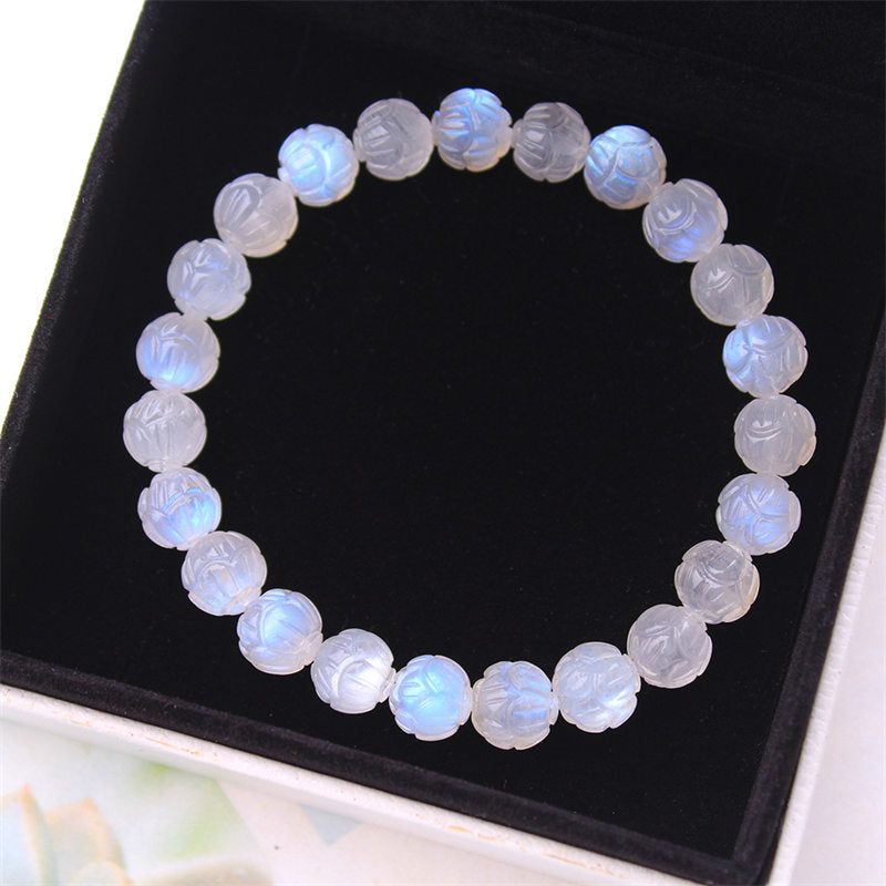 Armband Mondstein Lotus – Liebe mit graviertem Muster elastisch.