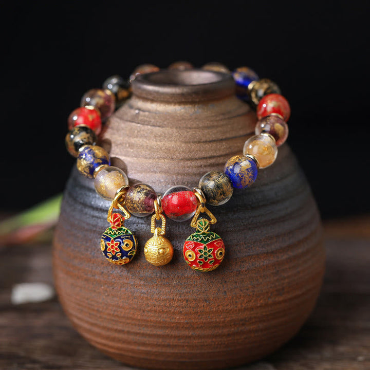 Buntes Perlen-Armband mit roten und blauen Steinen, Segen Armband elastisch.