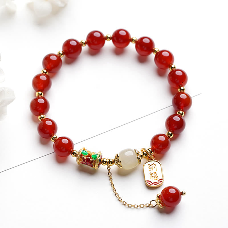 Armband Roter Achat Jade mit Fu-Zeichen Anhänger elegant gestylt
