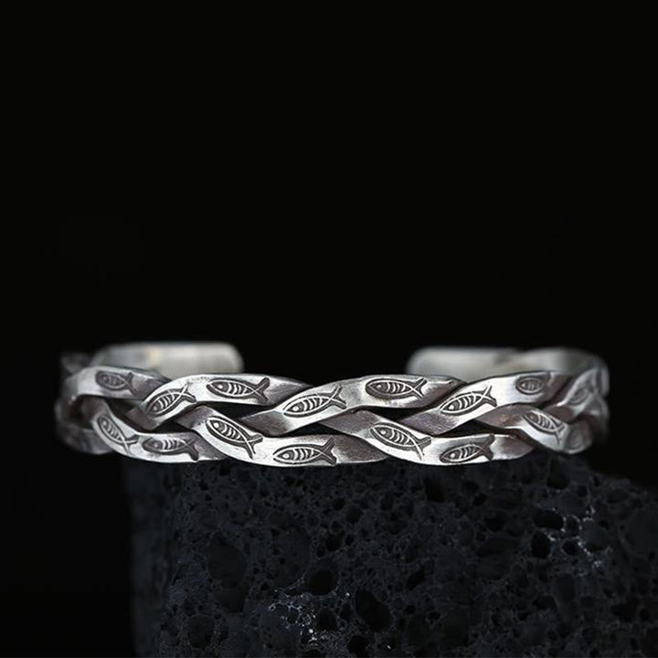 Silbernes Armband mit Koi Fisch Motiv Glück Wohlstand Energie Design