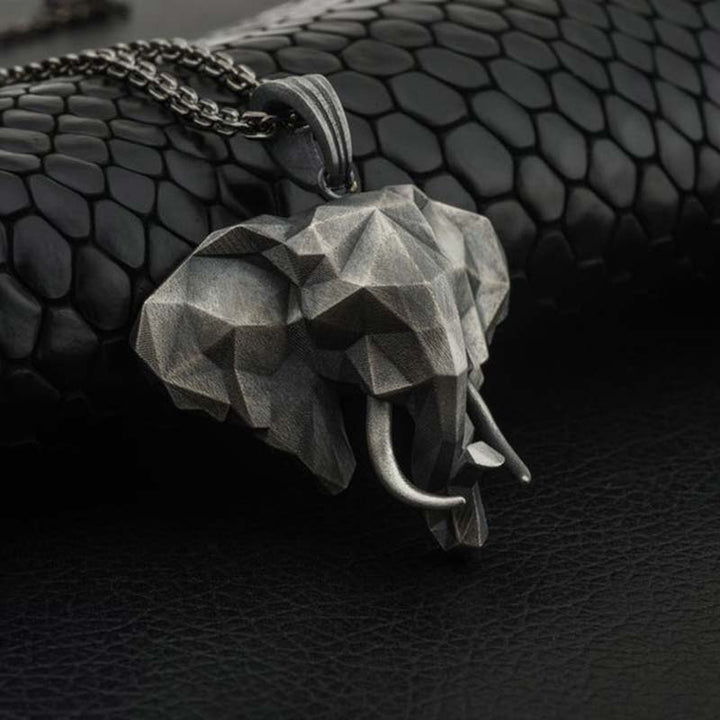 Kette Titanstahl Elefant Stärke geometrisch silber