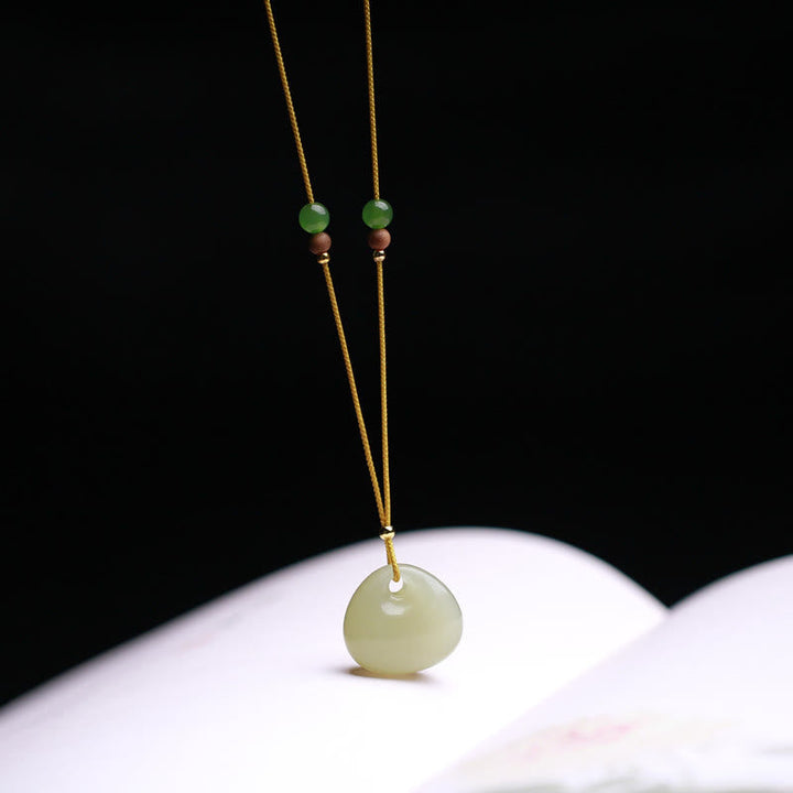 Hetian Jade Grün Anhänger Glücksmuster Natur