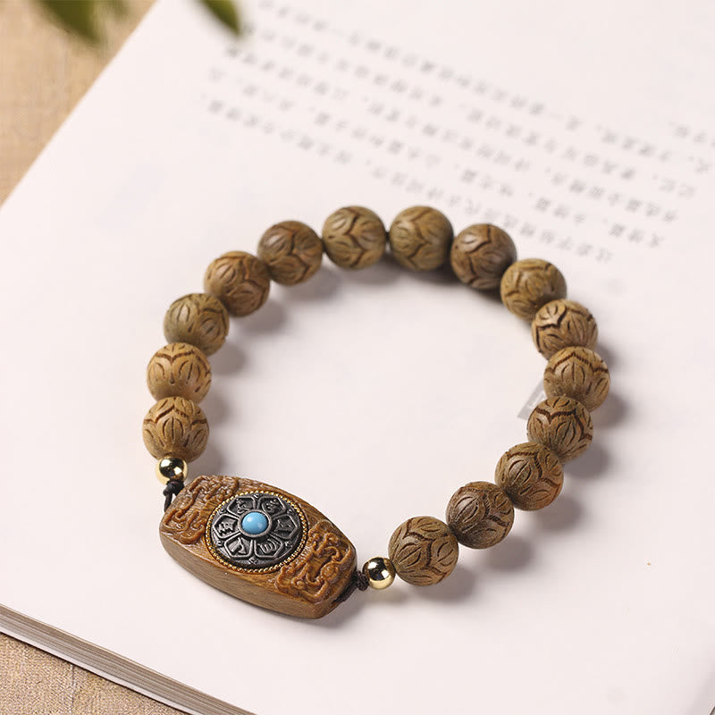 Armband Sandelholz mit graviertem Anhänger und Natursteinperlen elastisch