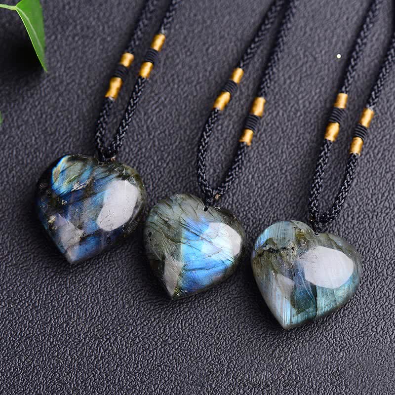 Kette Labradorit Herz – Liebe & Harmonie – Bild 5 – Kette Labradorit Herz drei Anhänger blauer Naturstein Schmuck