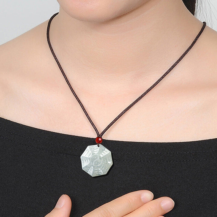Kette Jade Yin Yang Bagua Natur Glück