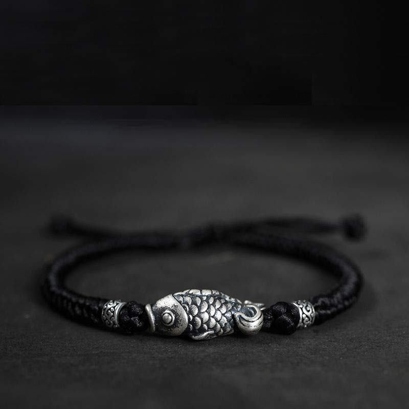 Armband Silber Koi Fisch – Glück schwarze Schnur elastisch getragen