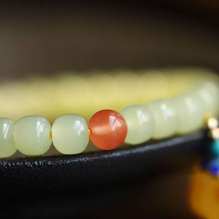 Armband Roter Achat Kristall – Wohlstand mit Natursteinen elastisch getragen