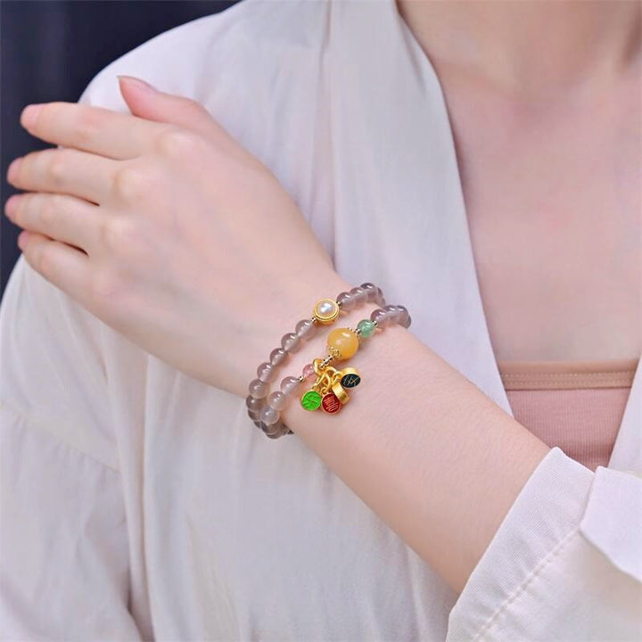 Armband Achat Frieden Balance Naturstein elastisch am Handgelenk getragen