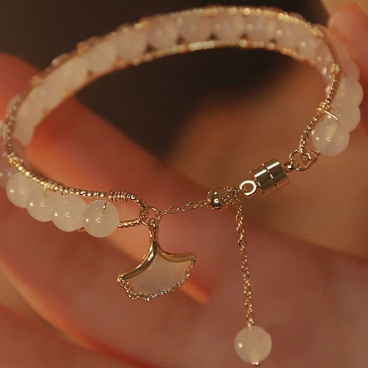 Jade Ginkgo Blatt Armband Glück Goldkette Handgelenk elegant getragen