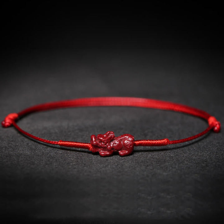 Rotes Armband Zinnober Koi Fisch Naturstein elastisch Flachaufnahme