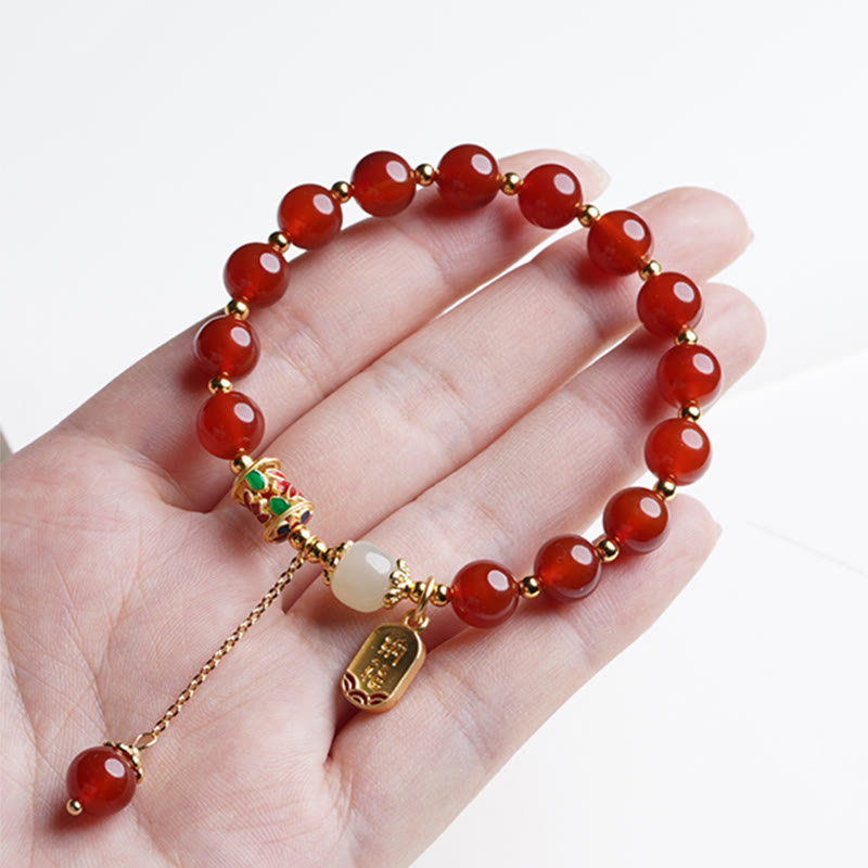 Armband Roter Achat Jade Fu-Zeichen am Handgelenk mit Goldperlen
