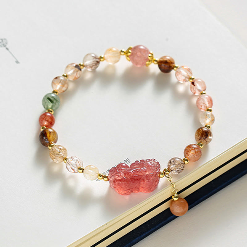 Armband Erdbeerquarz Pixiu mit bunten Kristallperlen Wohlstand