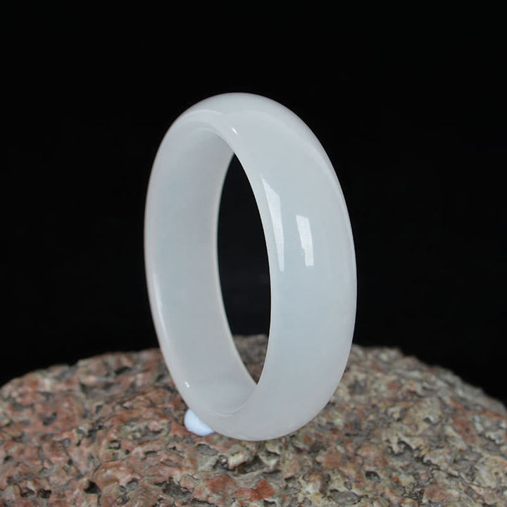 Weißes Jade Armband Glück Wohlstand Segen poliert glänzend Naturstein
