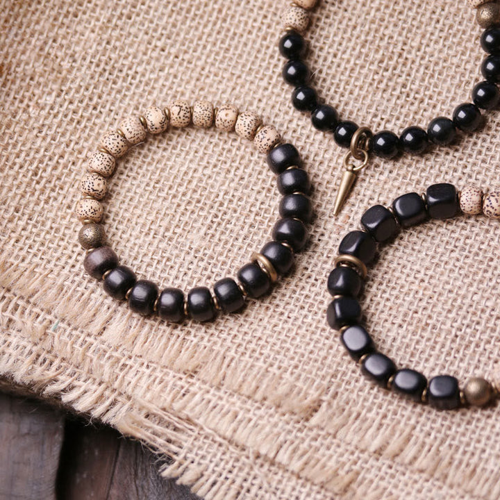 Armband Schwarzer Obsidian Kupfer – Frieden mit Natursteinen elegant arrangiert
