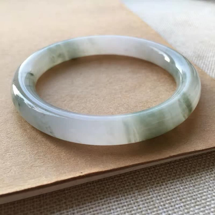 Jade Armband weiß grün marmoriert Naturstein elegant klassisch Armreif