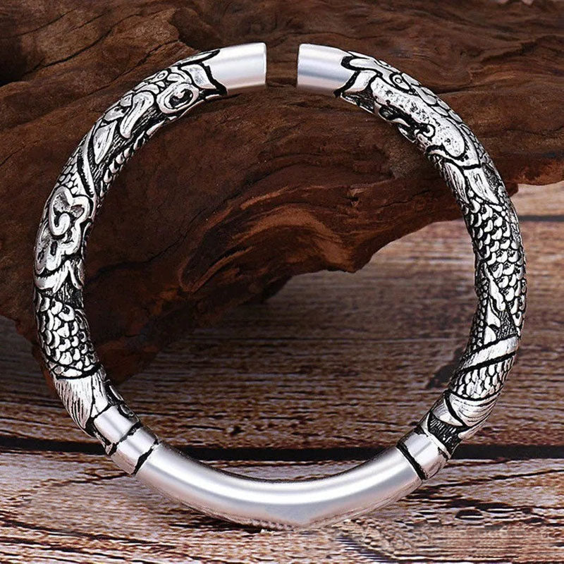 Silbernes Drachen Armband mit detaillierter Gravur Schutz Glück Energie