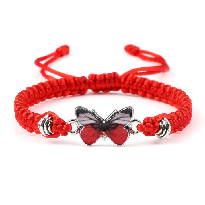 Rotes Armband Schmetterling – Liebe mit Schmetterlingscharm Nahaufnahme