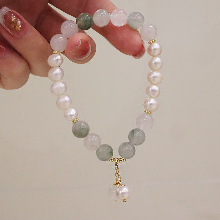 Armband Perle Jade – Heilung zartes Design Natursteine elegant getragen