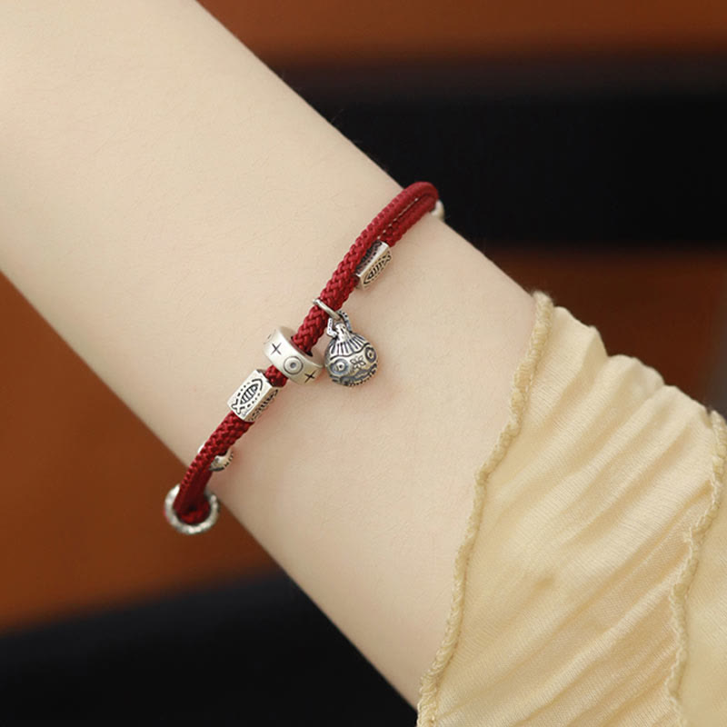 Rotes Armband 925 Silber Koi Fisch Wohlstand elegant getragen