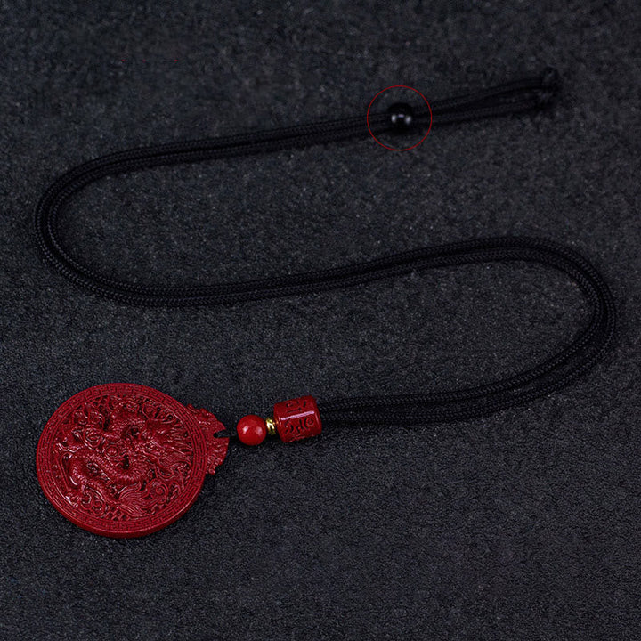 Rote Zinnober Drachen Kette Schutz Kraft traditionelles Design Schnur