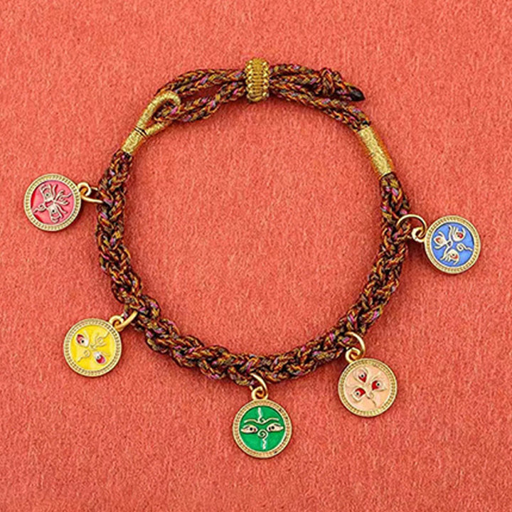 Armband Five – Glück & Wohlstand mit fünf farbigen Glückscharm-Anhängern.