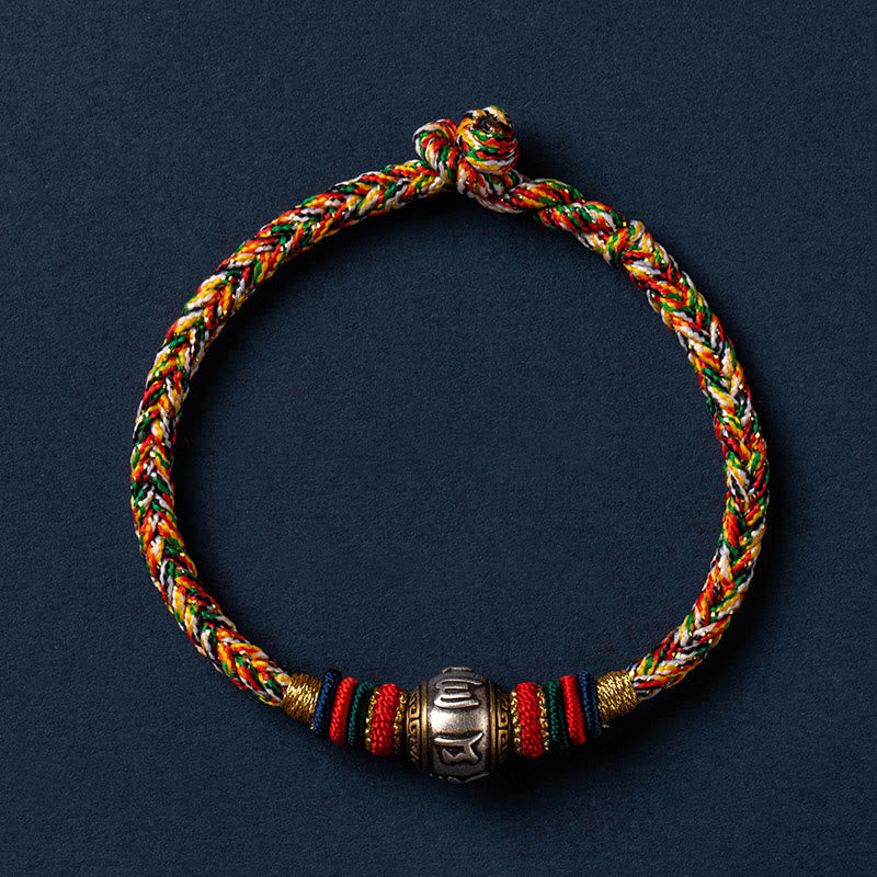 Buntes geflochtenes Armband mit silbernem Om Mani Padme Hum Anhänger Schutz