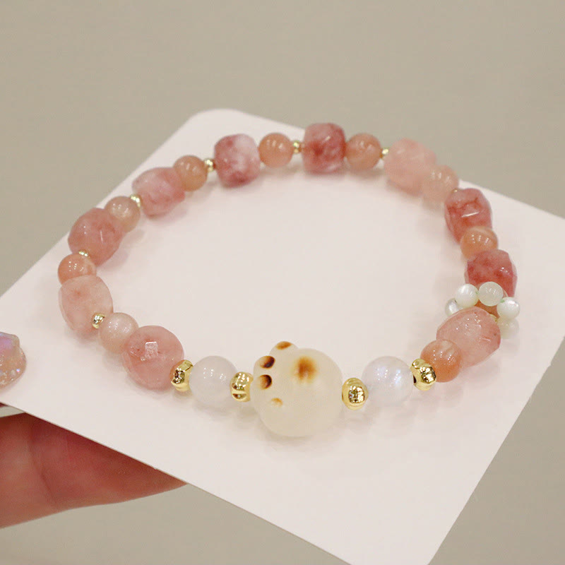 Rosafarbenes Armband Achat Bodhi Katze Naturstein elegant displayed.