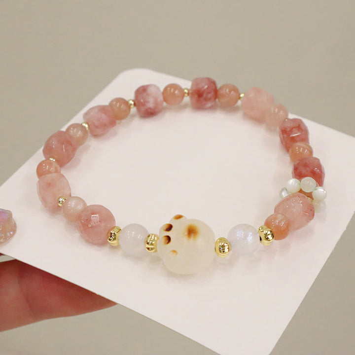 Rosafarbenes Armband Achat Bodhi Katze Naturstein elegant displayed.