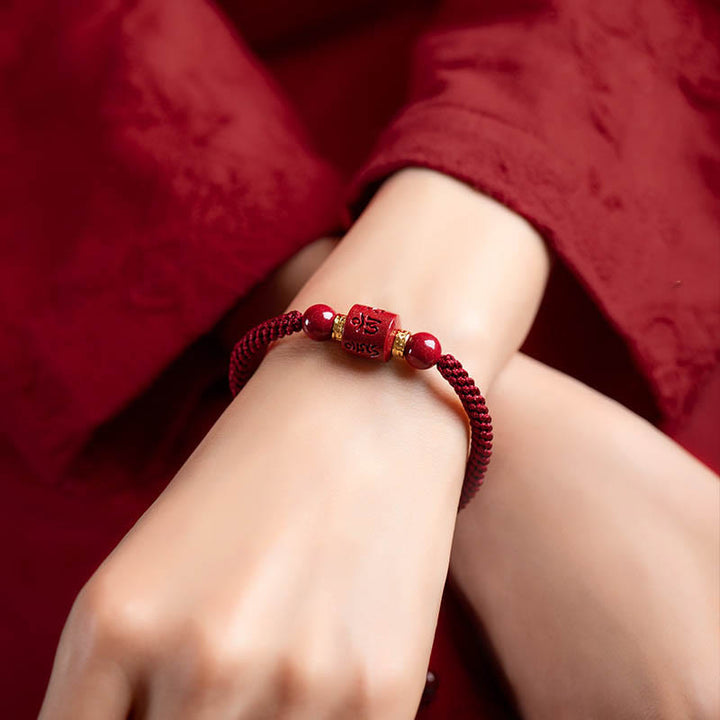 Armband Zinnober Rot - Mantra Gravur Geflochten