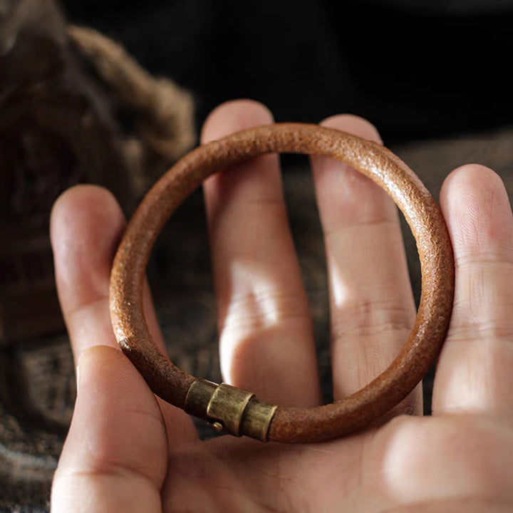 Kupfer Magnetisches Armband am Handgelenk Naturstein Glück Heilung getragen