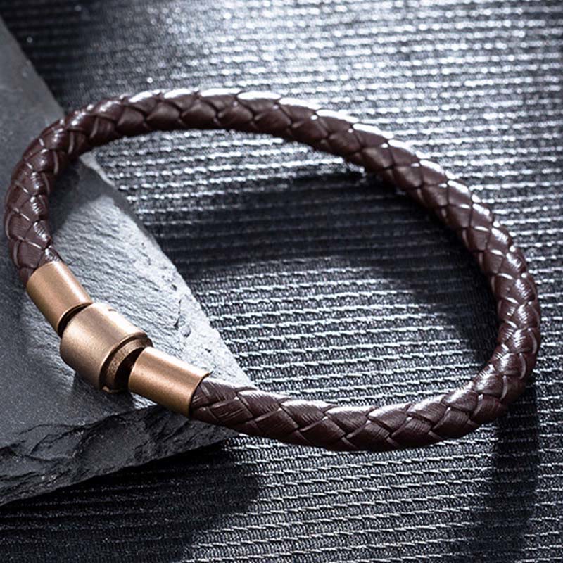 Braunes geflochtenes Leder Armband Vintage mit Kupferverschluss Glück