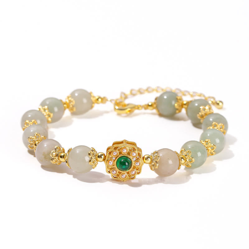Armband Jade Wohlstand Harmonie mit goldfarbenen Perlen elegantes Design.