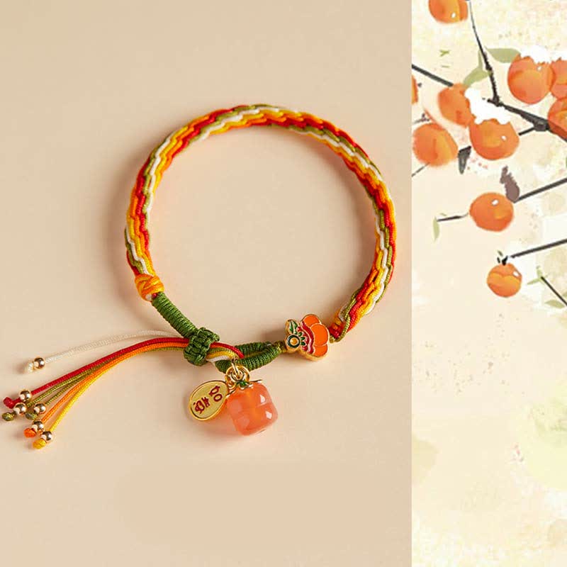 Armband Roter Achat – Stärke mit bunten Fäden und Anhängern