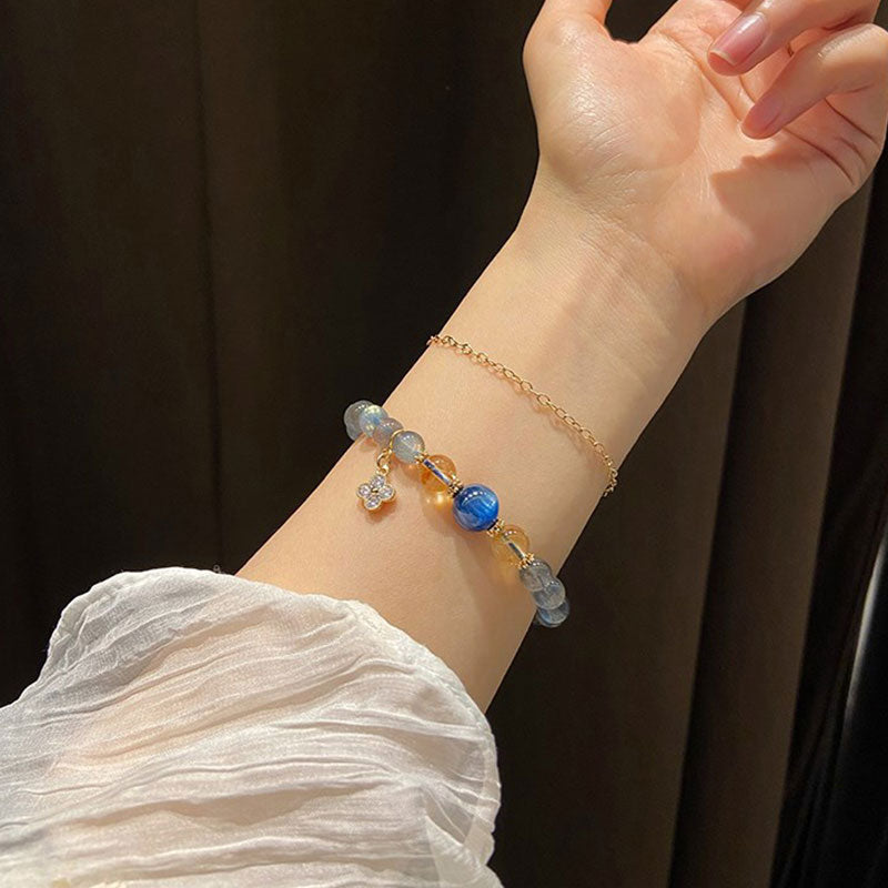 Armband Mondstein Mond Heilung Energie Blau Perlen Handgelenk Schmuck getragen
