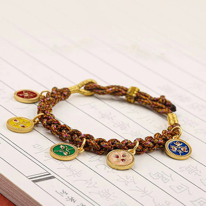 Armband Five – Glück & Wohlstand mit goldenen Anhängern und Kordel.