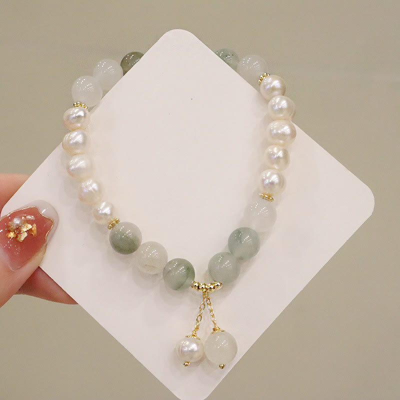 Armband Perle Jade – Heilung mit weißen Perlen grüner Jade elegant