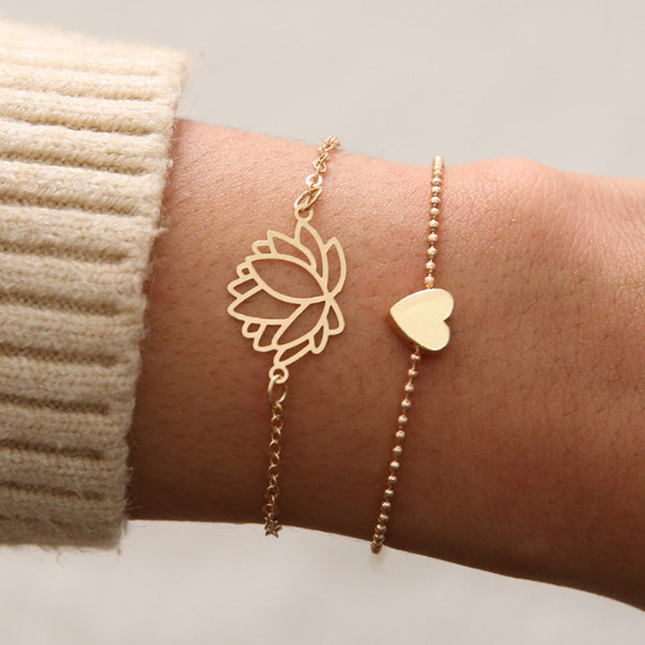 Armband Lotus – Liebe goldfarben Herz Perlenarmband Handgelenk elegant